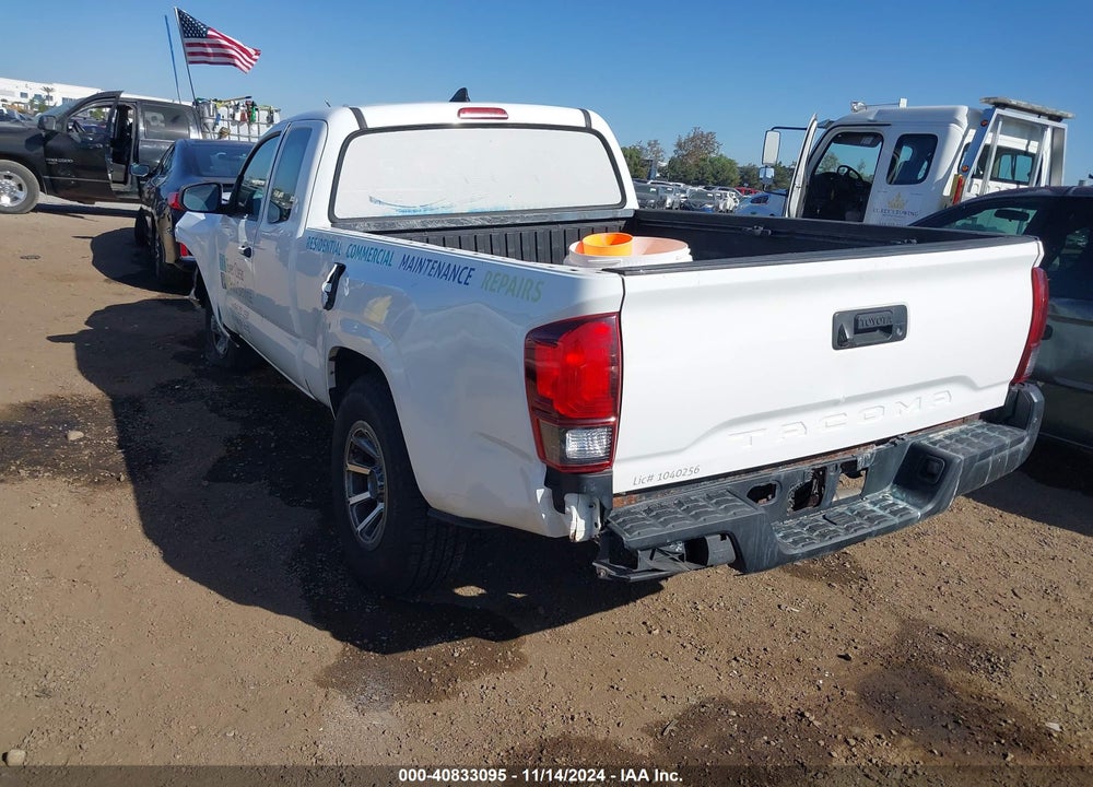 2018 TOYOTA TACOMA SR VIN: 5TFRX5GN7JX123742
