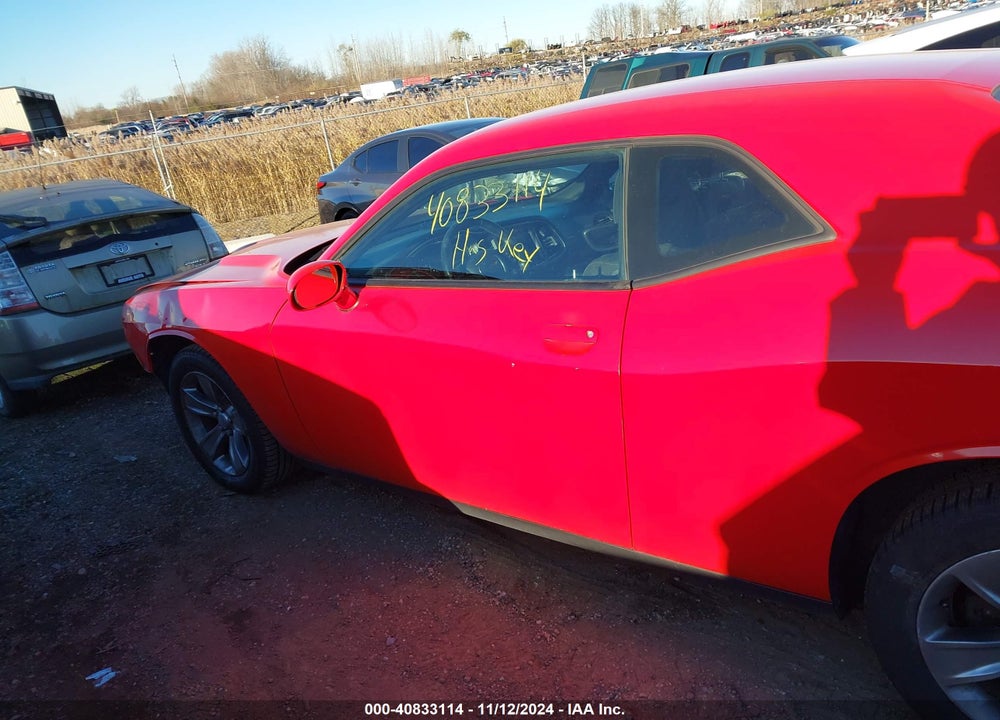 2016 DODGE CHALLENGER SXT VIN: 2C3CDZAG2GH289961