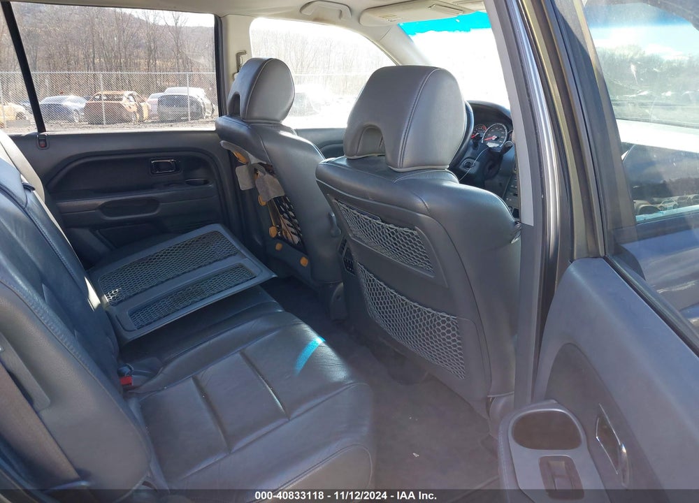2007 HONDA PILOT EX-L VIN: 5FNYF18697B013499
