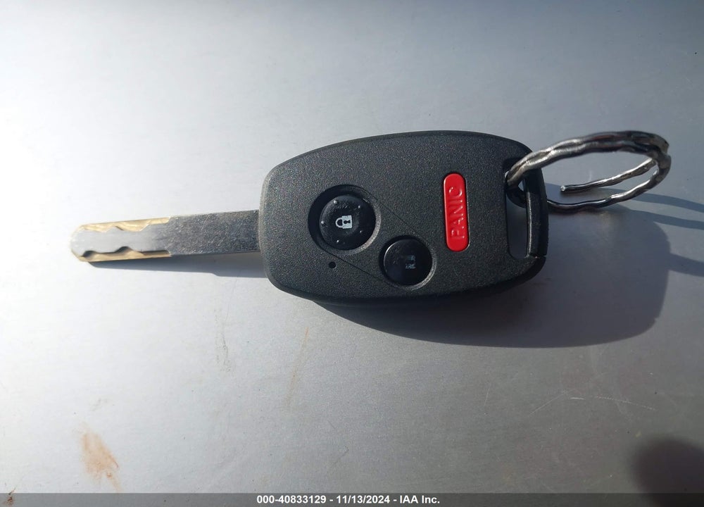 2011 HONDA CIVIC LX VIN: 2HGFA1F53BH504705