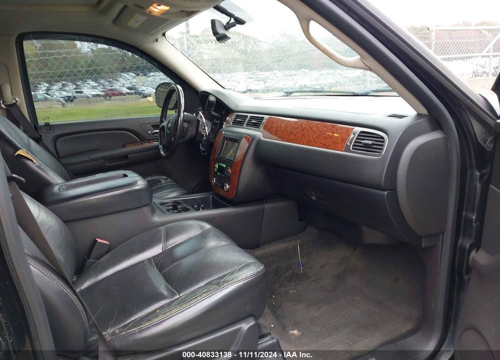 2007 CHEVROLET TAHOE LT VIN: 1GNFK13037R203192