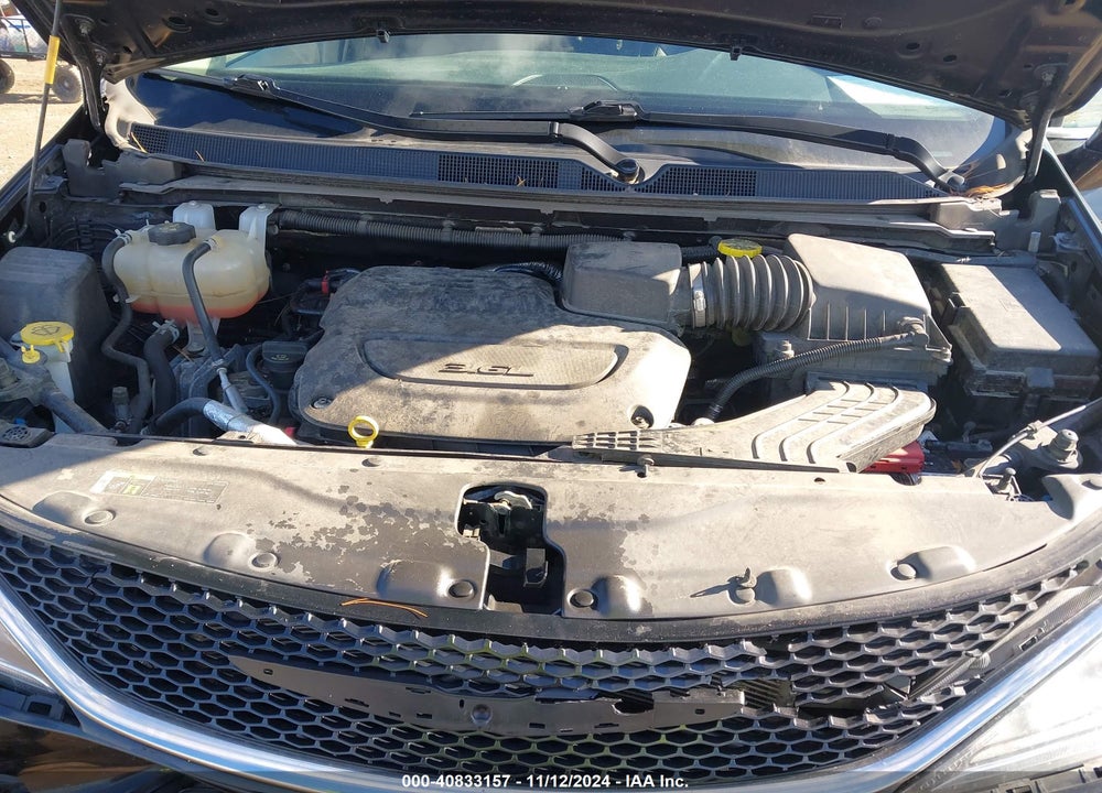 2019 CHRYSLER PACIFICA VIN: 2C4RC1GG5KR720572