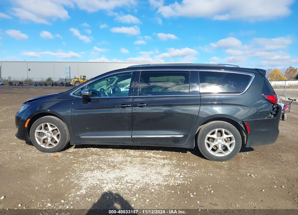 2019 CHRYSLER PACIFICA VIN: 2C4RC1GG5KR720572