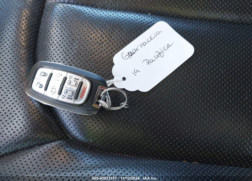 2019 CHRYSLER PACIFICA VIN: 2C4RC1GG5KR720572
