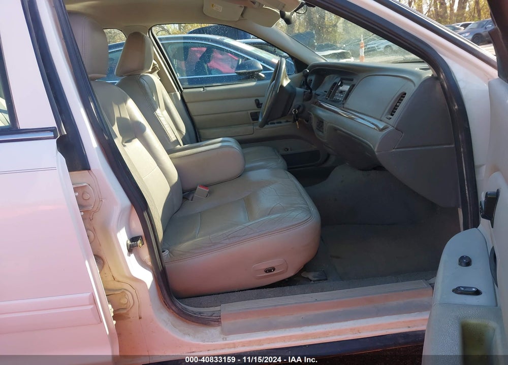 2004 FORD CROWN VICTORIA LX VIN: 2FAFP74W74X127614