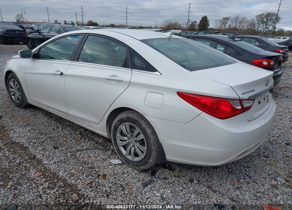 2013 HYUNDAI SONATA GLS VIN: 5NPEB4ACXDH509506