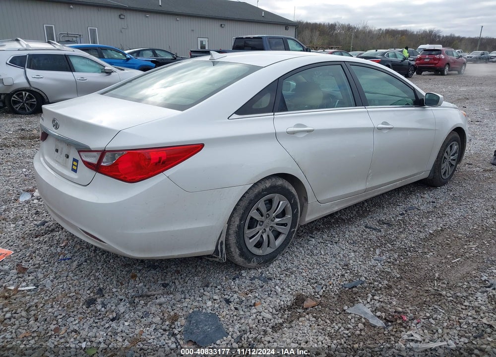2013 HYUNDAI SONATA GLS VIN: 5NPEB4ACXDH509506
