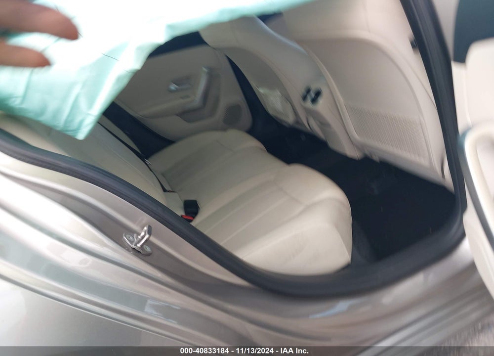2019 MERCEDES-BENZ A 220 VIN: WDD3G4EB2KW001635