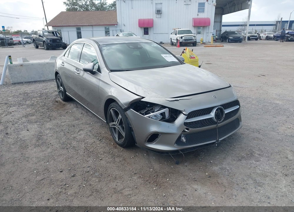 2019 MERCEDES-BENZ A 220 VIN: WDD3G4EB2KW001635