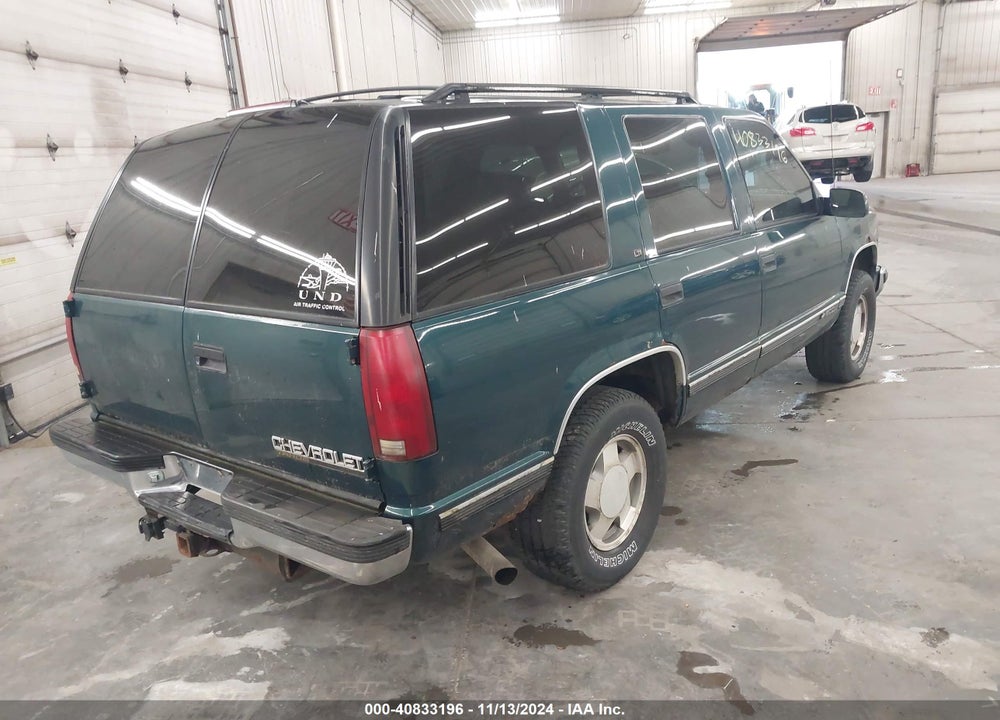 1996 CHEVROLET TAHOE K1500 VIN: 1GNEK13R8TJ301444
