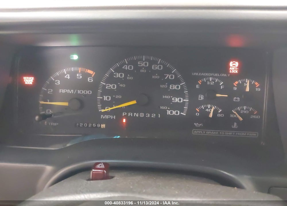 1996 CHEVROLET TAHOE K1500 VIN: 1GNEK13R8TJ301444