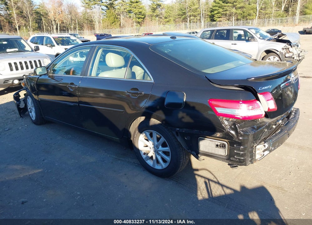 2011 TOYOTA CAMRY XLE VIN: 4T4BF3EK7BR192517