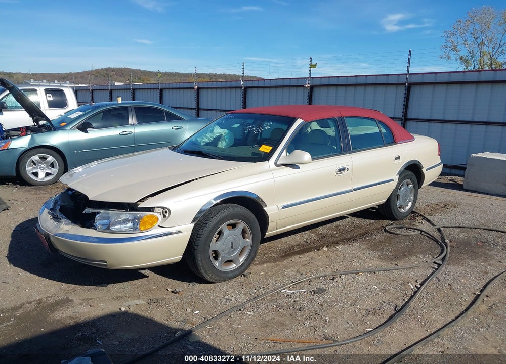 2000 LINCOLN CONTINENTAL VIN: 1LNHM97V2YY848600