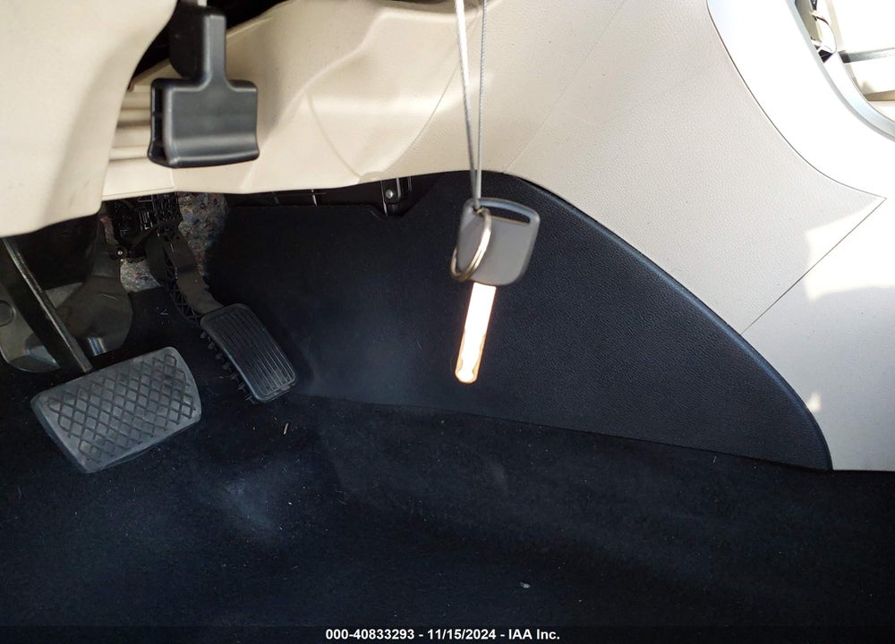 2016 HONDA ACCORD VIN: 1HGCR2F38GA194010