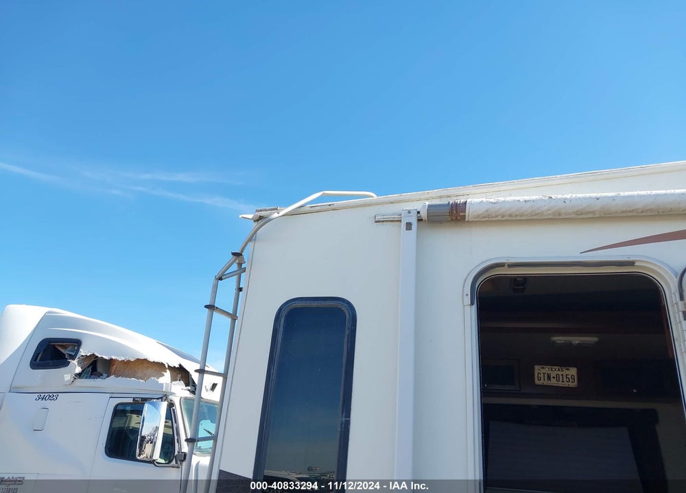 2014 COAC CHAPPARAL VIN: 5ZT3CLRB7EA308969