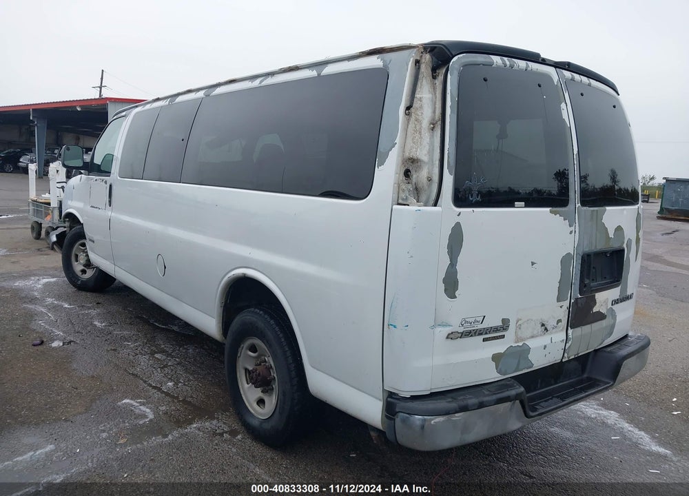 2005 CHEVROLET EXPRESS VIN: 1GAHG39U851207106