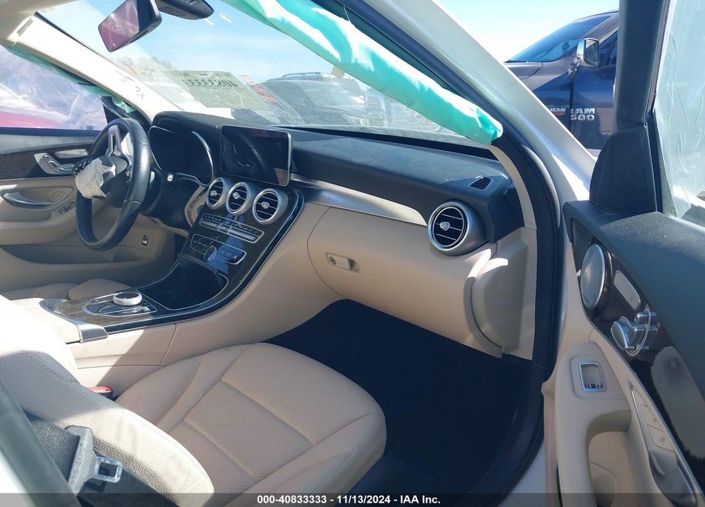 2021 MERCEDES-BENZ C 300 SEDAN VIN: W1KWF8DB6MR648100