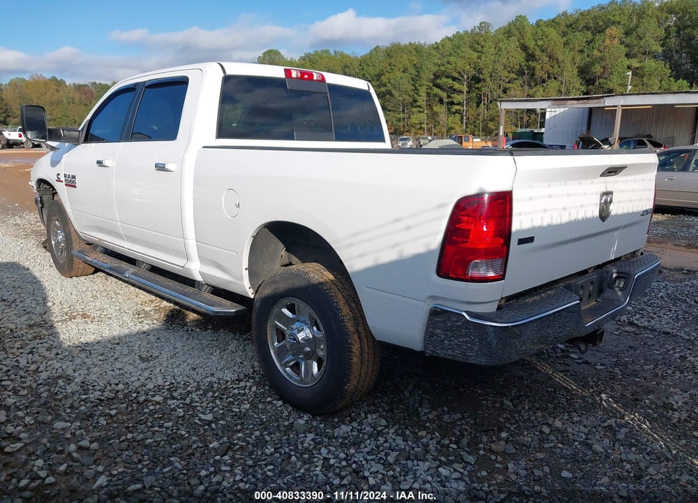 2018 RAM 2500 SLT 4X4 6'4 BOX VIN: 3C6UR5DL1JG426535