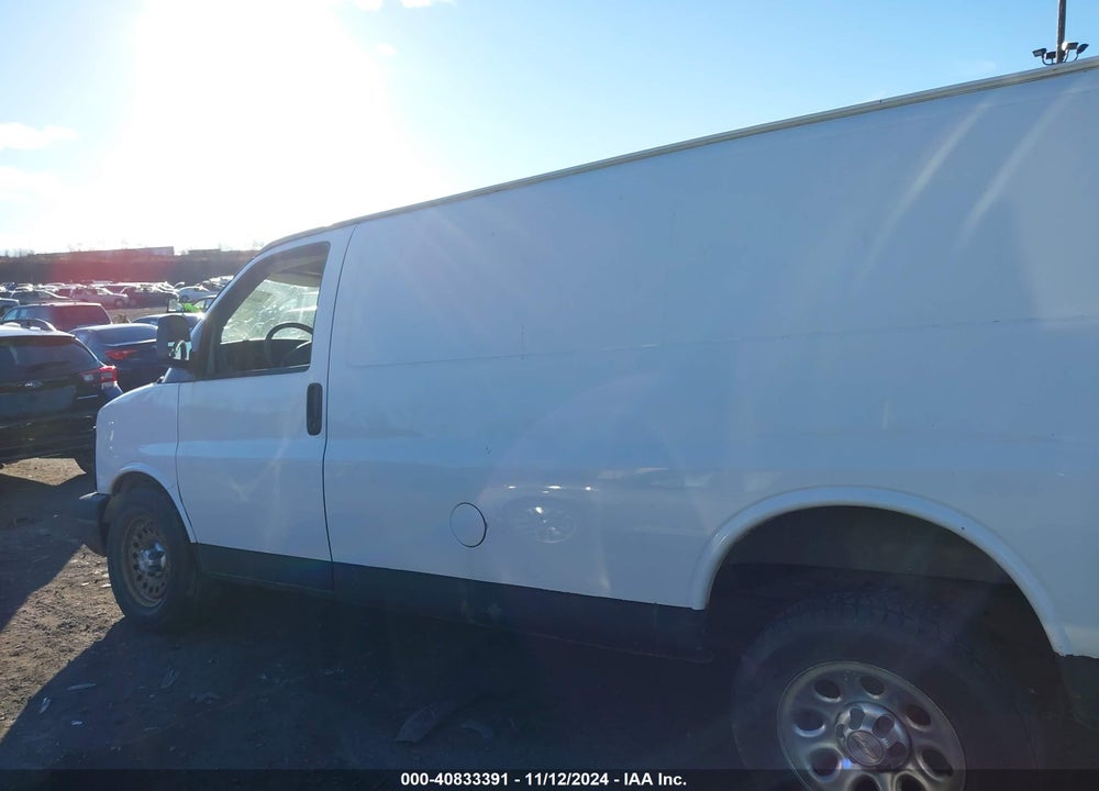2010 CHEVROLET EXPRESS WORK VAN VIN: 1GCUGADX8A1115189