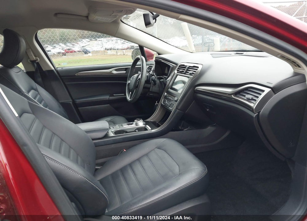 2017 FORD FUSION SE VIN: 3FA6P0HD3HR240710