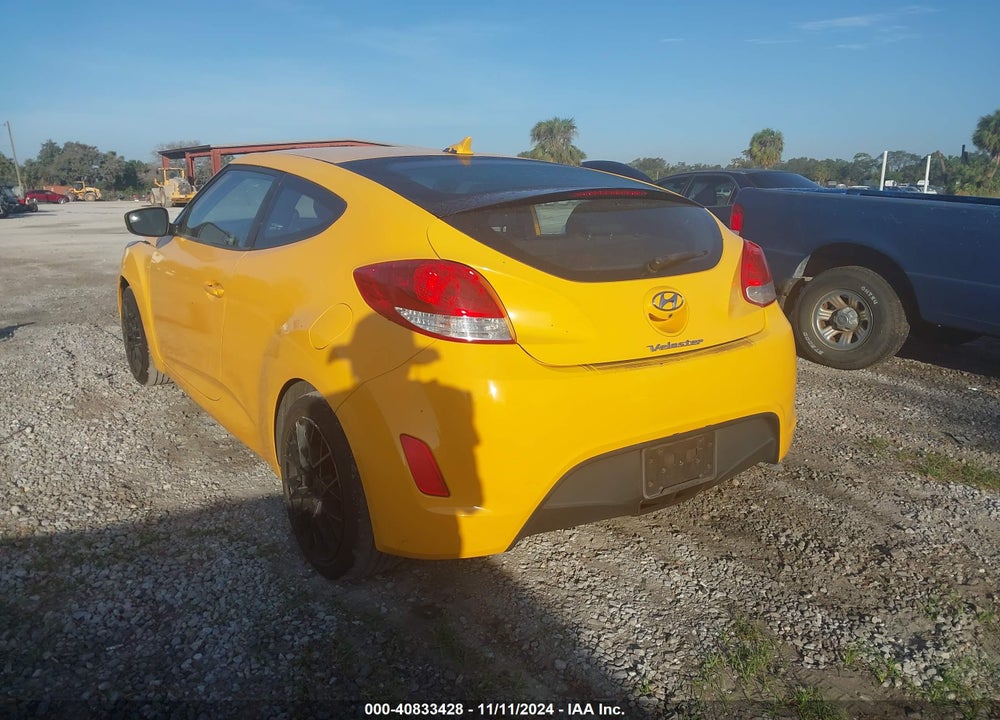 2017 HYUNDAI VELOSTER VIN: KMHTC6AD6HU306421