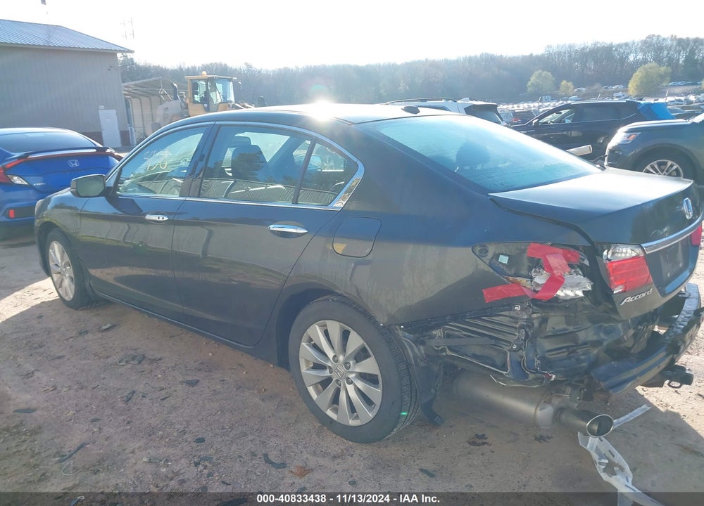 2015 HONDA ACCORD EX-L V-6 VIN: 1HGCR3F81FA001700