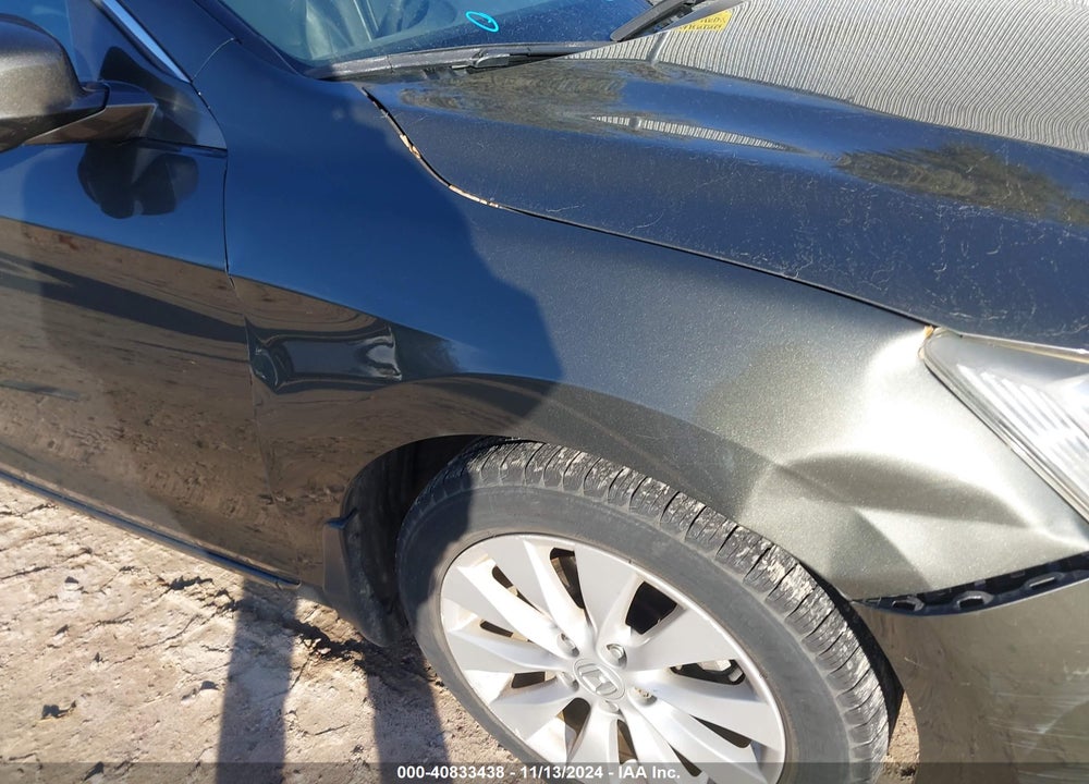 2015 HONDA ACCORD EX-L V-6 VIN: 1HGCR3F81FA001700