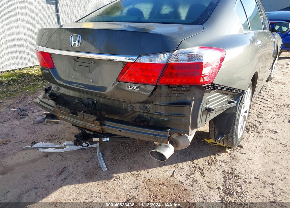 2015 HONDA ACCORD EX-L V-6 VIN: 1HGCR3F81FA001700