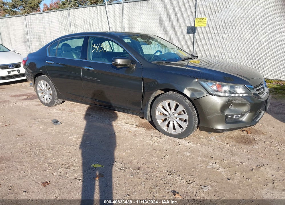 2015 HONDA ACCORD EX-L V-6 VIN: 1HGCR3F81FA001700