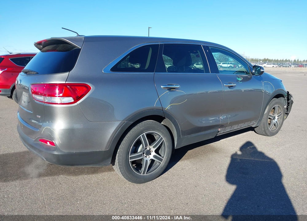 2016 KIA SORENTO VIN: 5XYPG4A31GG018912