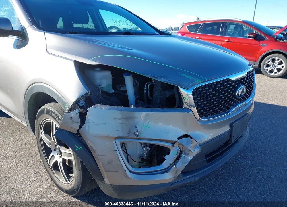 2016 KIA SORENTO VIN: 5XYPG4A31GG018912