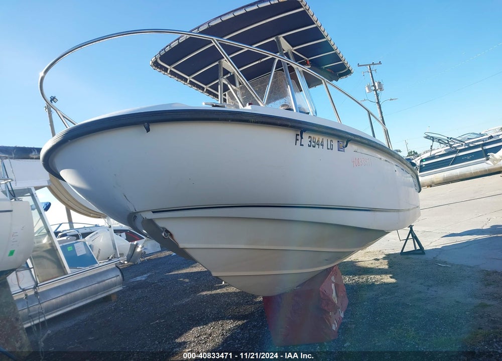 2000 BOSTON WHALER OTHER VIN: BWCJF284L900
