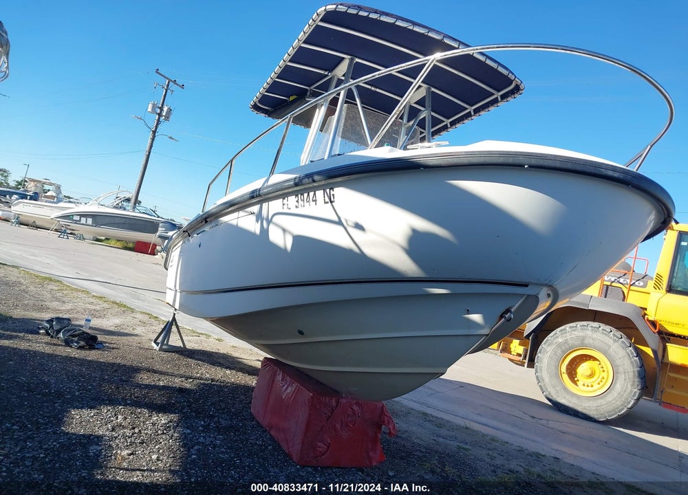 2000 BOSTON WHALER OTHER VIN: BWCJF284L900