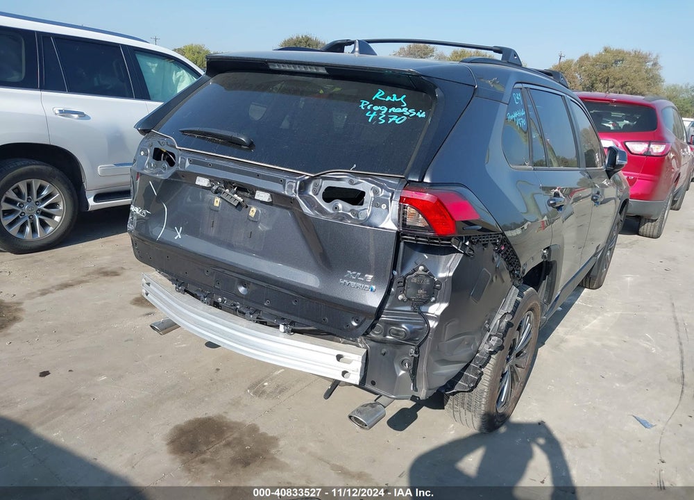 2024 TOYOTA RAV4 HYBRID XLE PREMIUM VIN: JTMB6RFVXRD118335