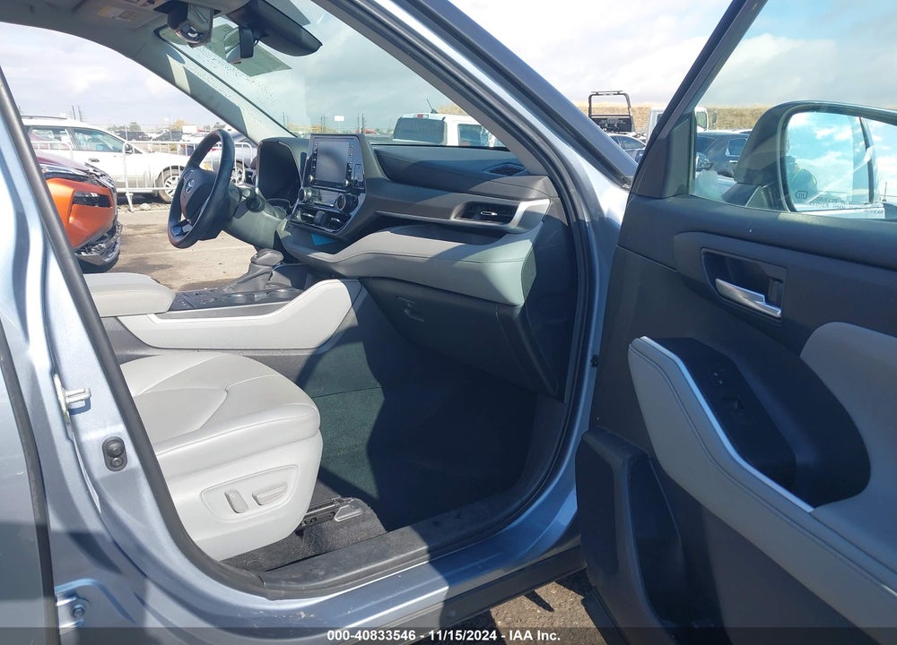2020 TOYOTA HIGHLANDER XLE VIN: 5TDHZRBH9LS032415