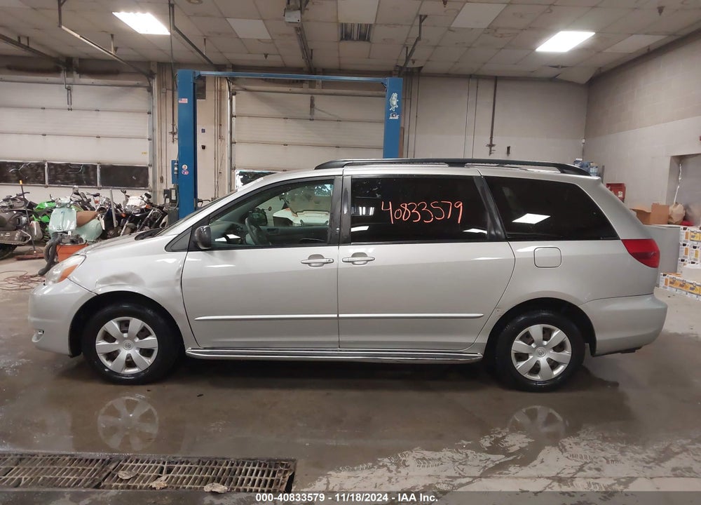 2004 TOYOTA SIENNA LE VIN: 5TDZA23C54S006837