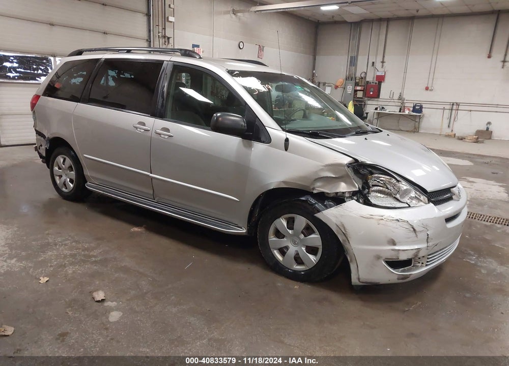 2004 TOYOTA SIENNA LE VIN: 5TDZA23C54S006837