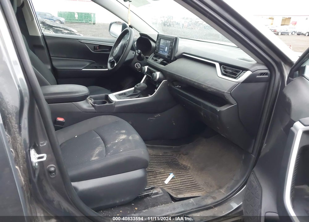 2020 TOYOTA RAV4 LE VIN: 2T3G1RFV2LC134321