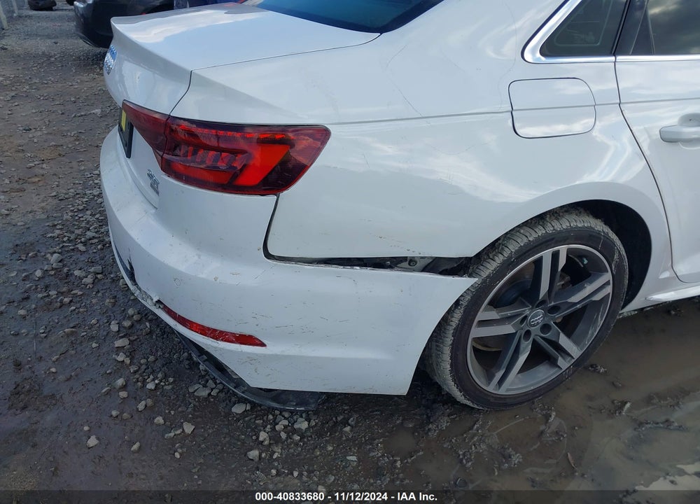 2018 AUDI A4 2.0T TECH ULTRA PREMIUM/2.0T ULTRA PREMIUM VIN: WAULMAF41JA212898