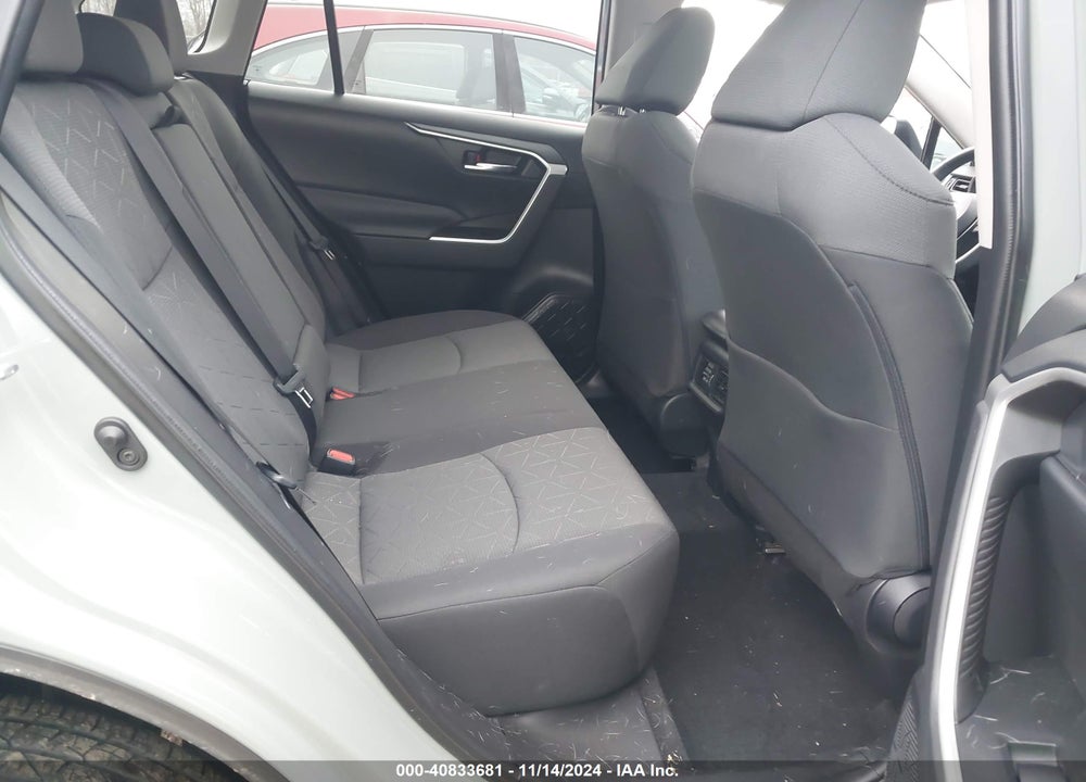 2021 TOYOTA RAV4 XLE VIN: 2T3P1RFV5MW178023