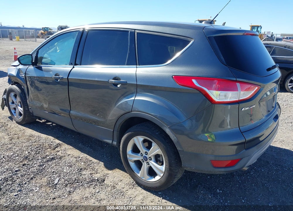2015 FORD ESCAPE SE VIN: 1FMCU0G76FUA92457