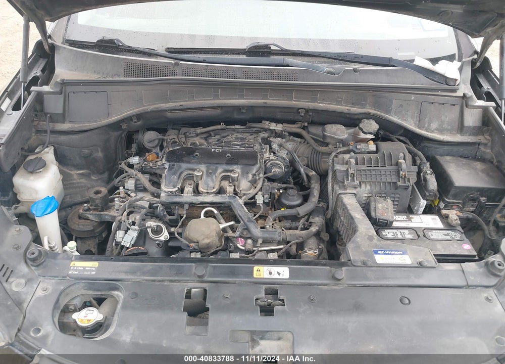2017 HYUNDAI SANTA FE SE VIN: KM8SM4HF0HU194350