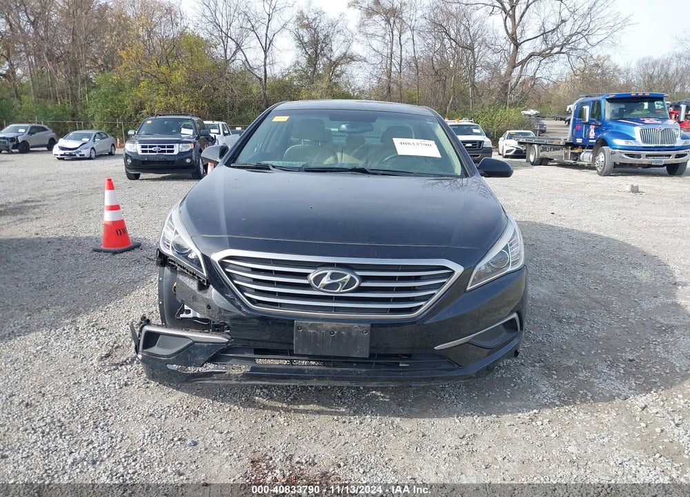 2017 HYUNDAI SONATA SE VIN: 5NPE24AF2HH479417