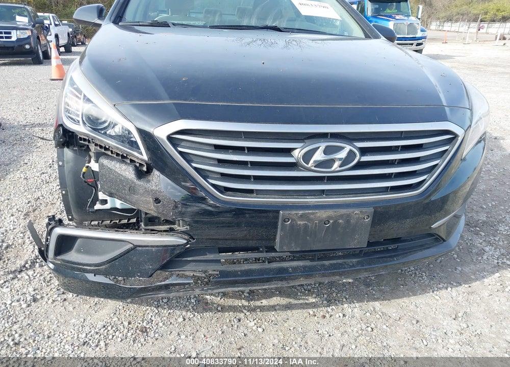 2017 HYUNDAI SONATA SE VIN: 5NPE24AF2HH479417