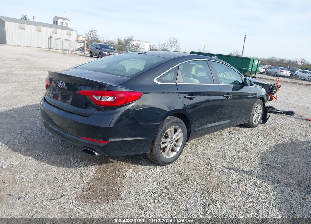 2017 HYUNDAI SONATA SE VIN: 5NPE24AF2HH479417
