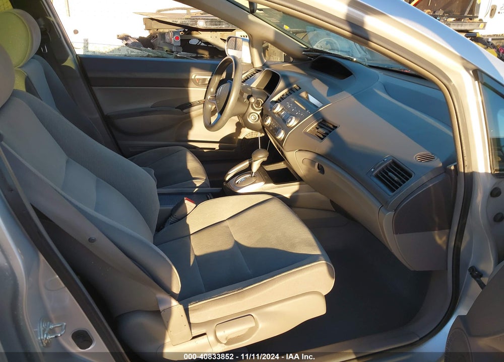 2009 HONDA CIVIC LX VIN: 2HGFA16529H343628