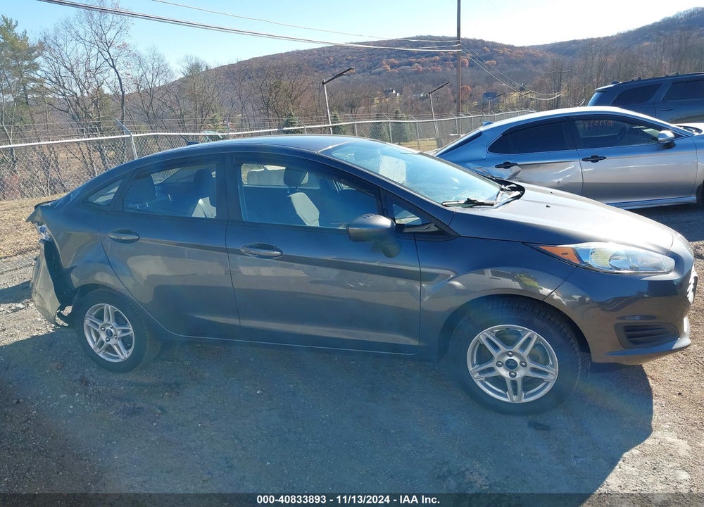 2018 FORD FIESTA SE VIN: 3FADP4BJ6JM135496