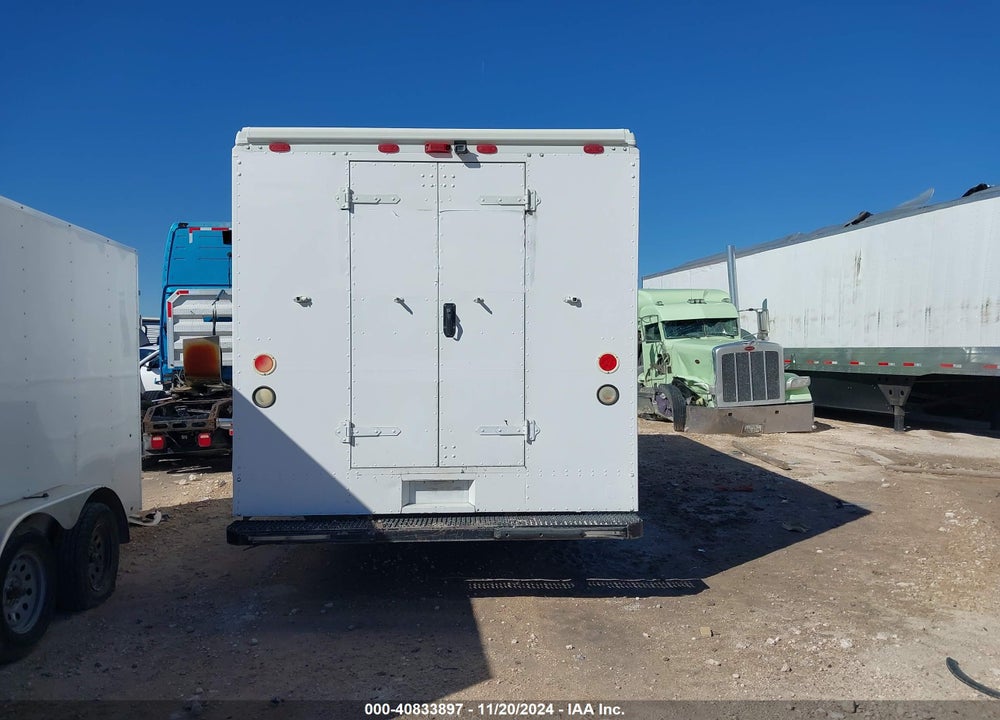 2007 FREIGHTLINER CHASSIS M LINE WALK-IN VAN VIN: 4UZAAPDH27CY23446