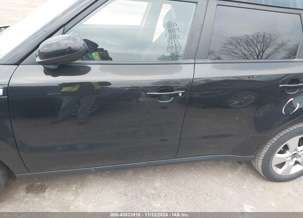 2017 KIA SOUL VIN: KNDJN2A29H7885111