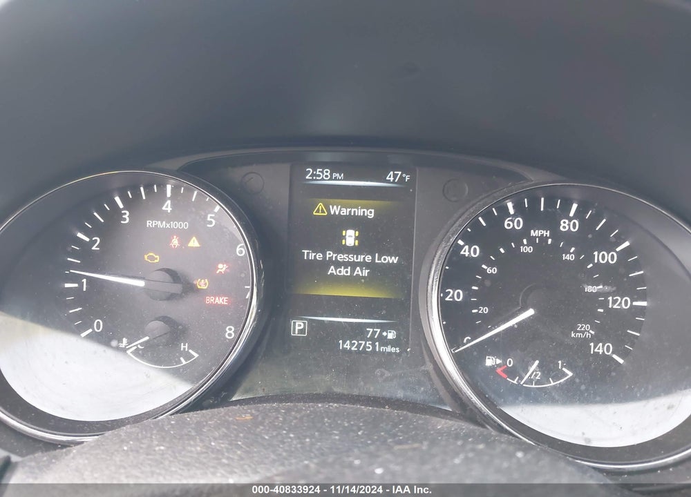 2017 NISSAN ROGUE VIN: 5N1AT2MV6HC874548